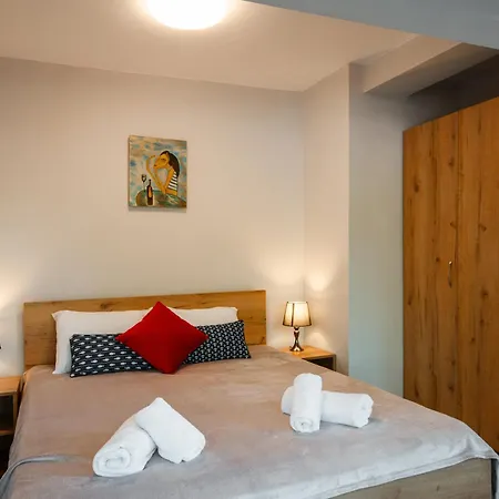 Cozy - Green Terrace