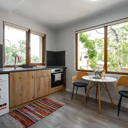 Cozy - Green Terrace